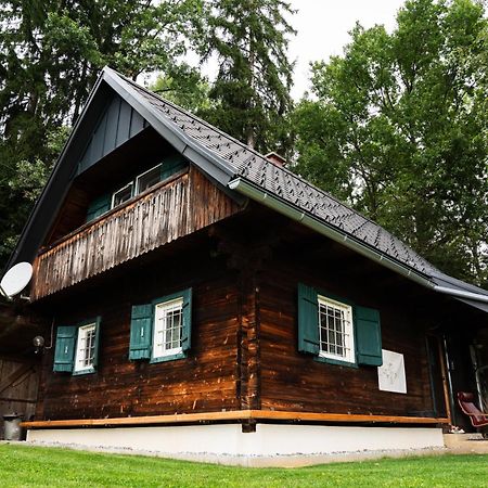 Gregor'S Ferienhaus Im Wald Edelschrott Exterior photo